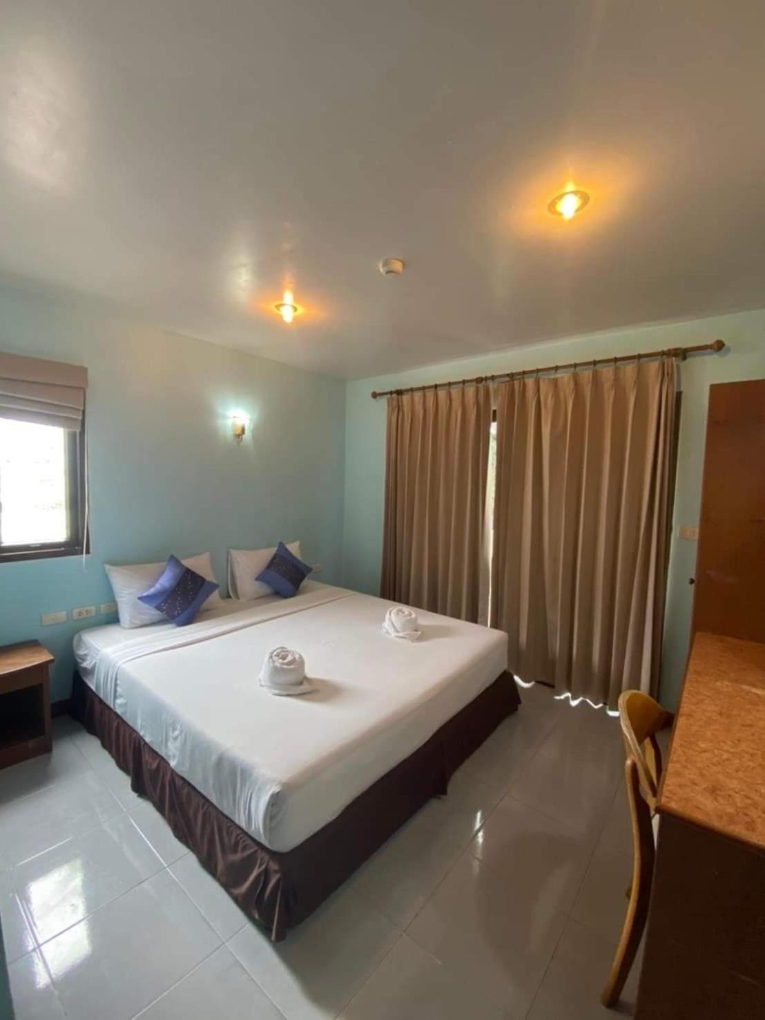 Ao Nang アモーン マンションホステル エクステリア 写真