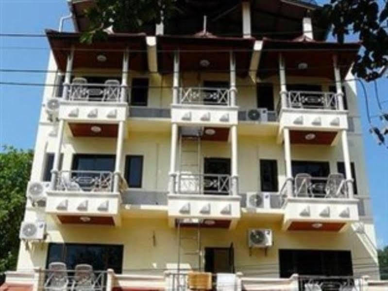 Ao Nang アモーン マンションホステル エクステリア 写真